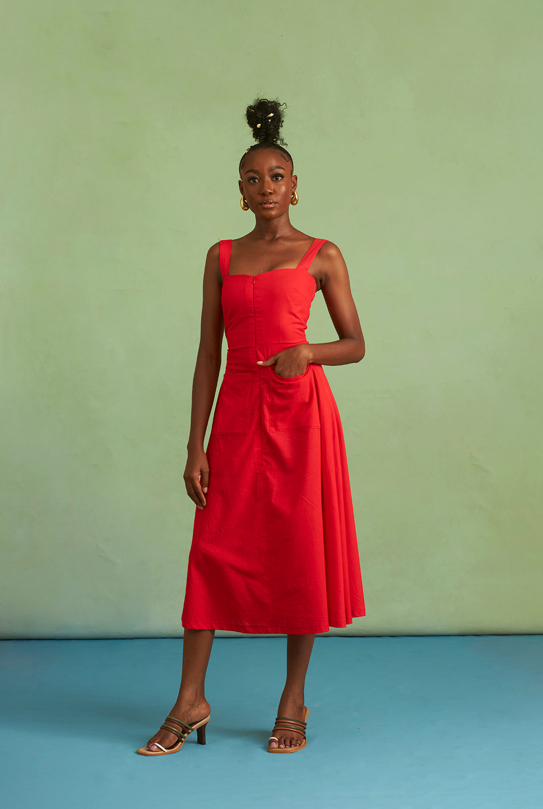Ona Kleid