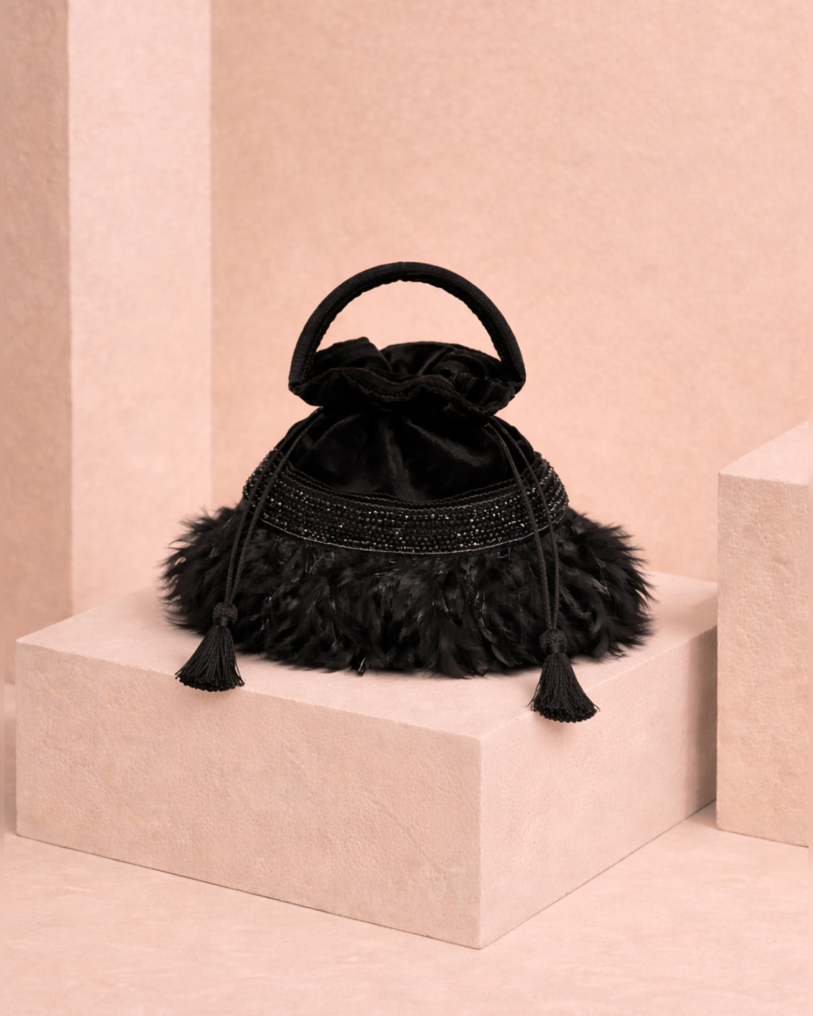 Asunke Drawstring Bag